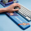 "Chubby Comfort“ Silikon-Tastatur-Handgelenkauflage und Mauspad-Set – Doraemon - Handgelenkauflage + Mauspad