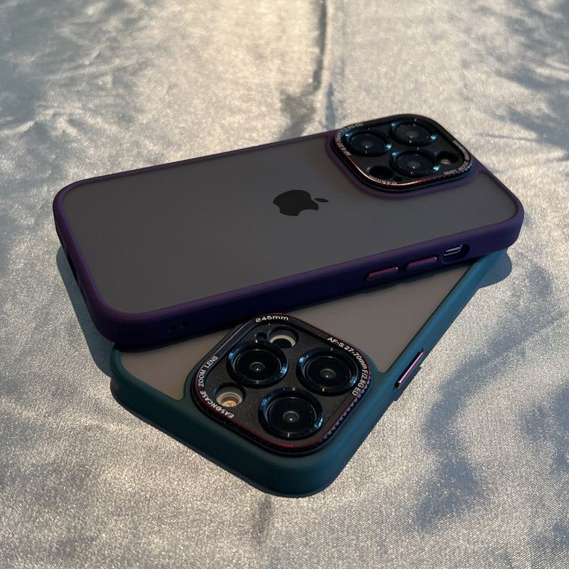 Mattierte iPhone-Hülle mit Metalllinse